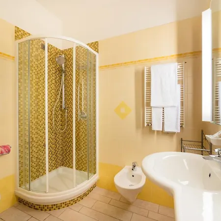 Hotel Il Gabbiano Sabaudia Buitenkant foto
