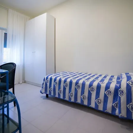 Hotel Il Gabbiano Sabaudia Kamer foto