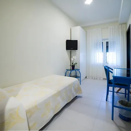 Hotel Il Gabbiano Sabaudia Kamer foto